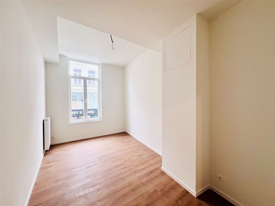 Image 6 : Appartement à 1050 IXELLES (Belgique) - Prix 1.690 €