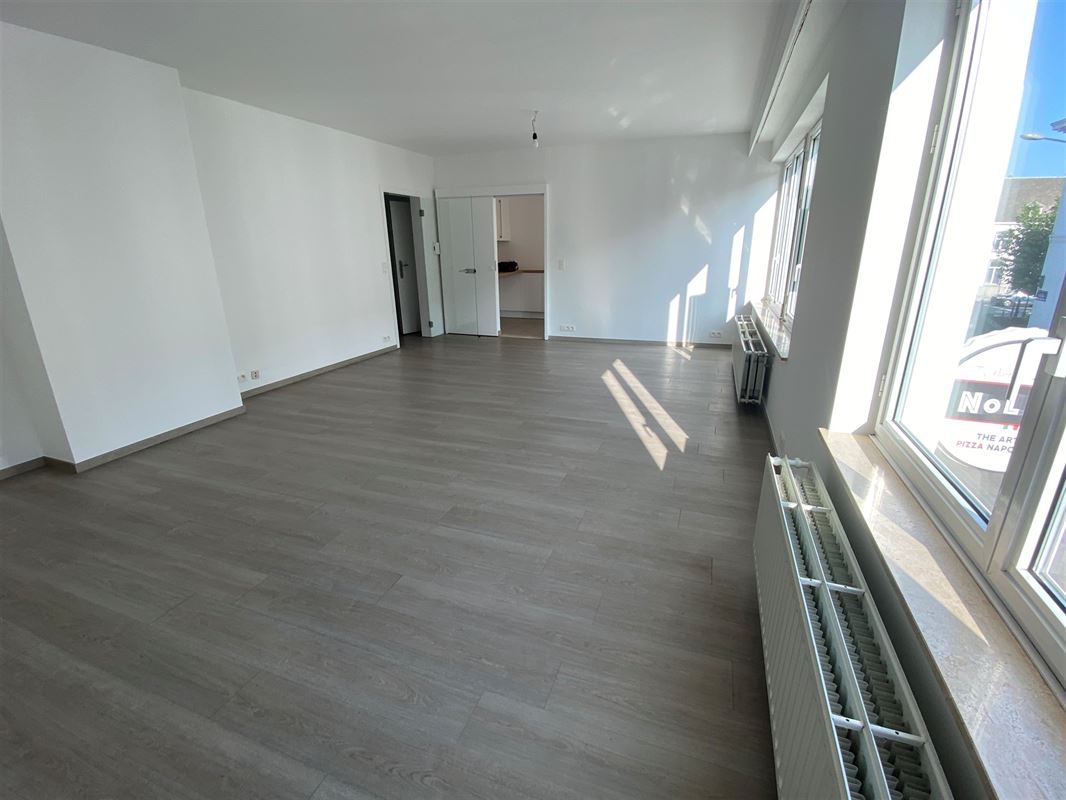 Image 2 : Appartement à 1410 waterloo (Belgique) - Prix 1.250 €