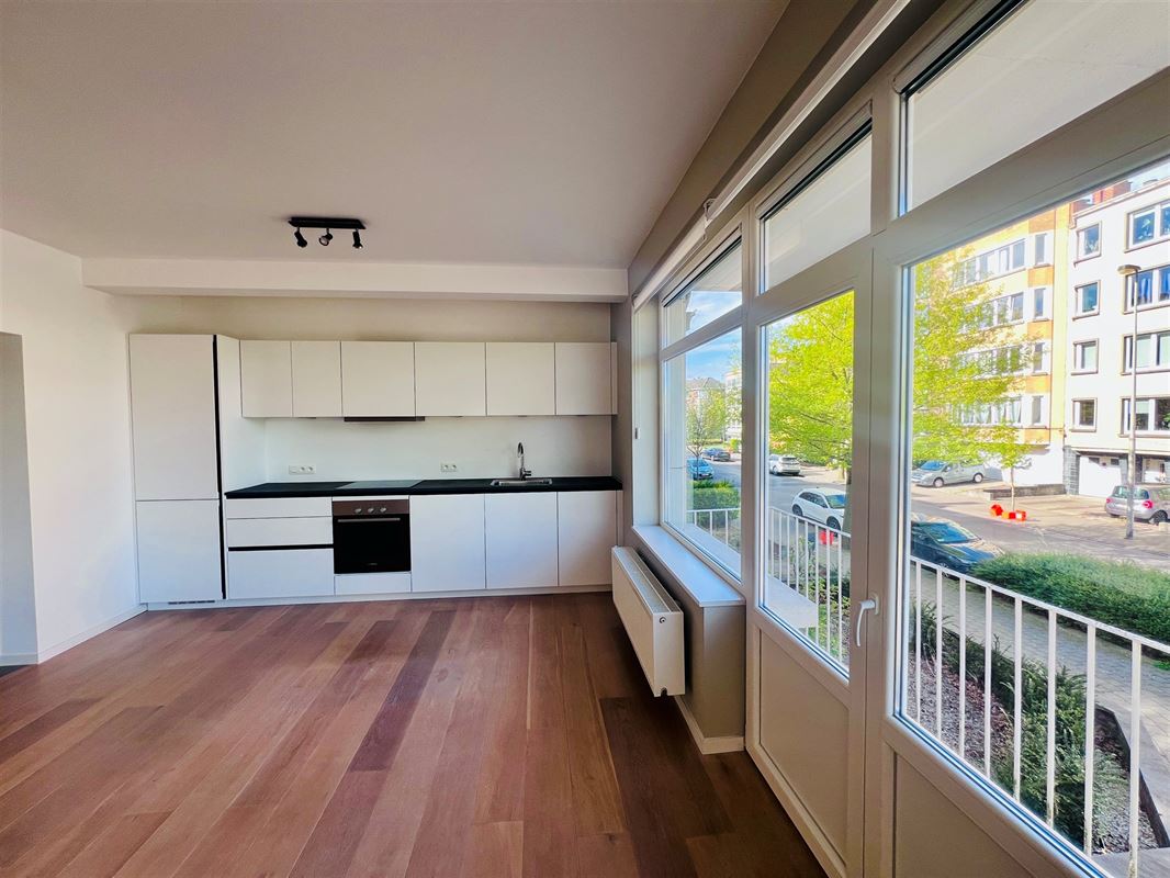 Image 4 : Appartement à 1200 WOLUWE-SAINT-LAMBERT (Belgique) - Prix 1.400 €