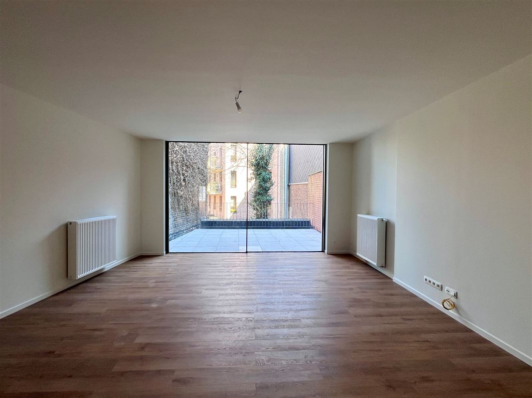 Image 2 : Appartement à 1050 IXELLES (Belgique) - Prix 1.690 €