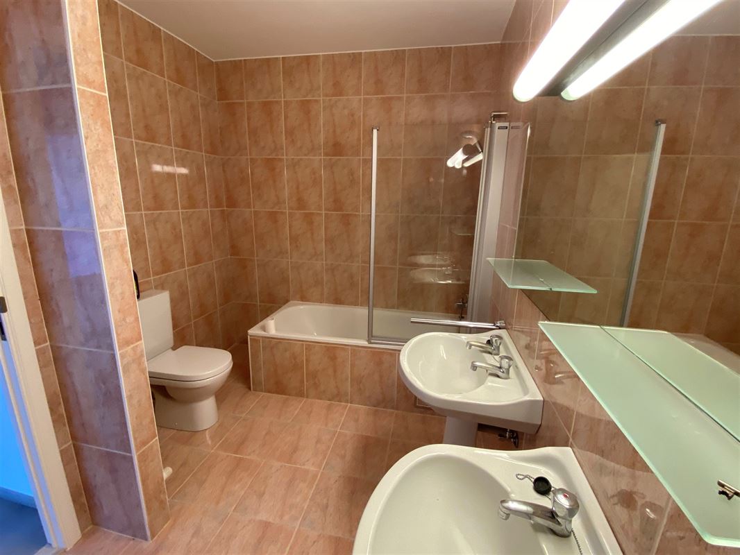 Image 9 : Appartement à 1410 waterloo (Belgique) - Prix 1.250 €