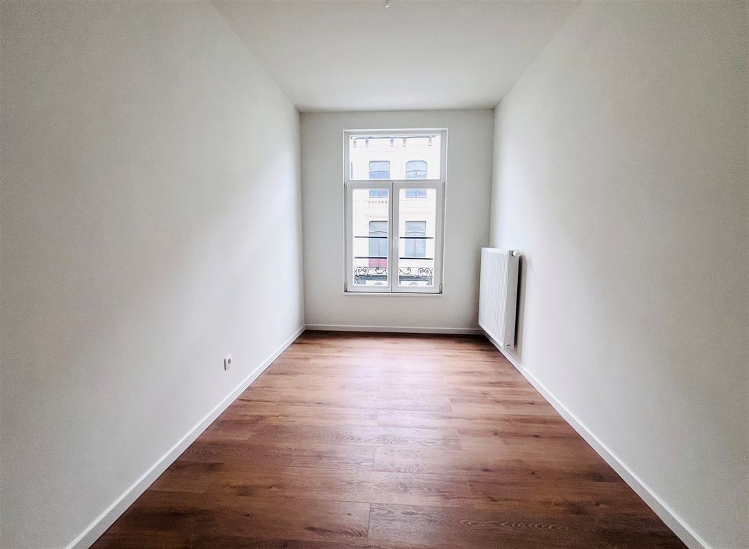Image 8 : Appartement à 1050 IXELLES (Belgique) - Prix 1.475 €