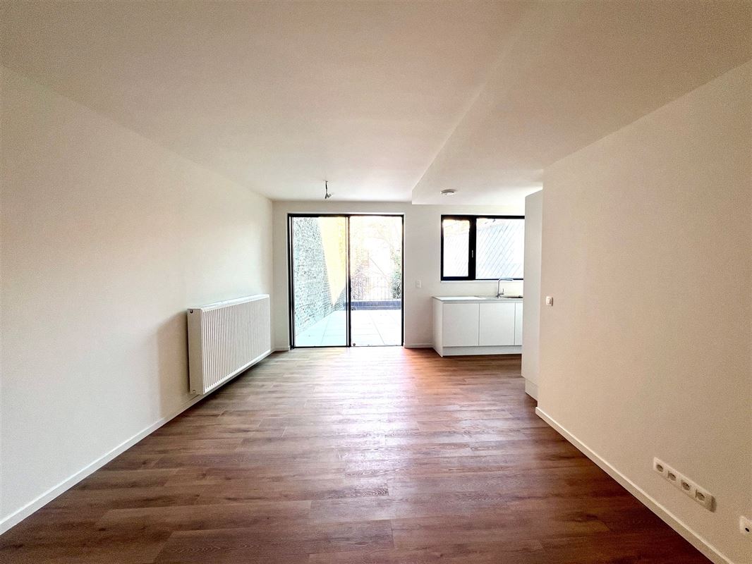 Image 3 : Appartement à 1050 IXELLES (Belgique) - Prix 1.475 €
