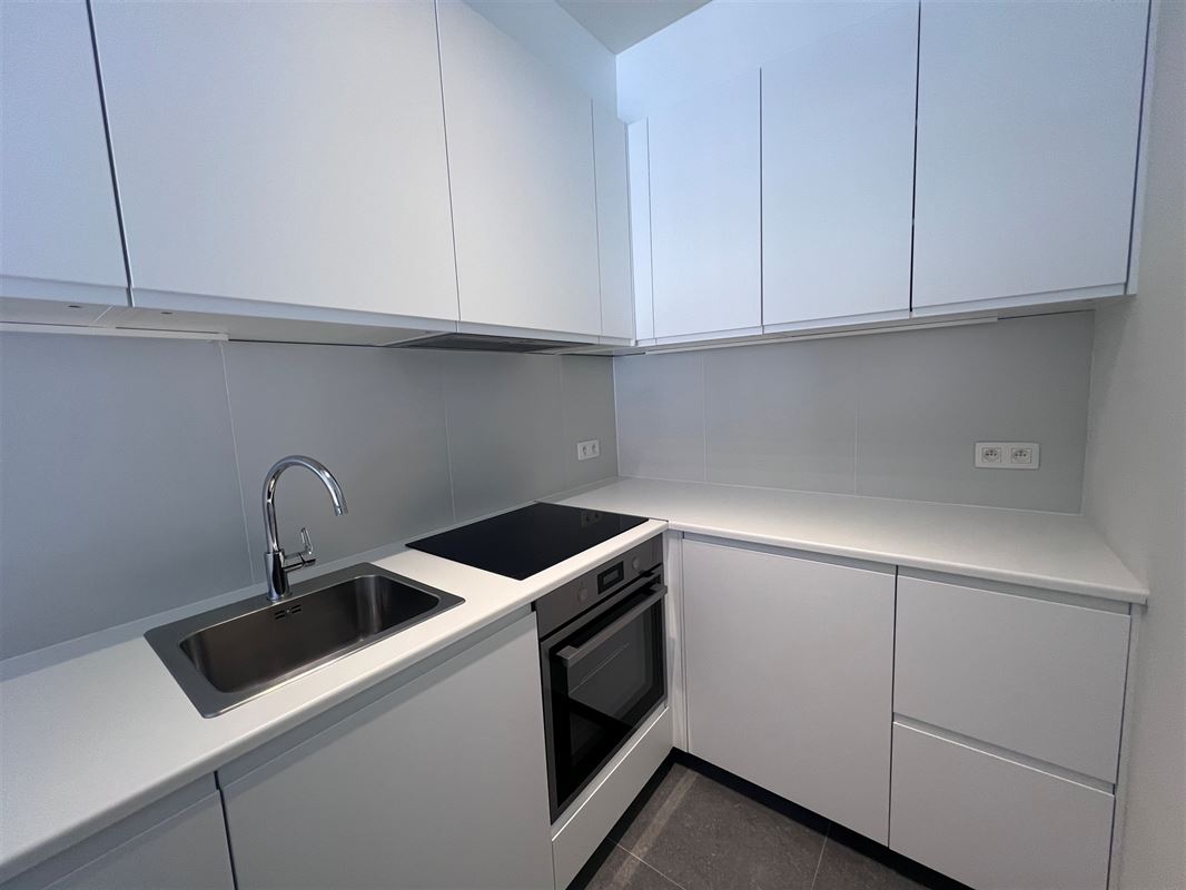 Image 4 : Appartement à 1040 ETTERBEEK (Belgique) - Prix 1.070 €