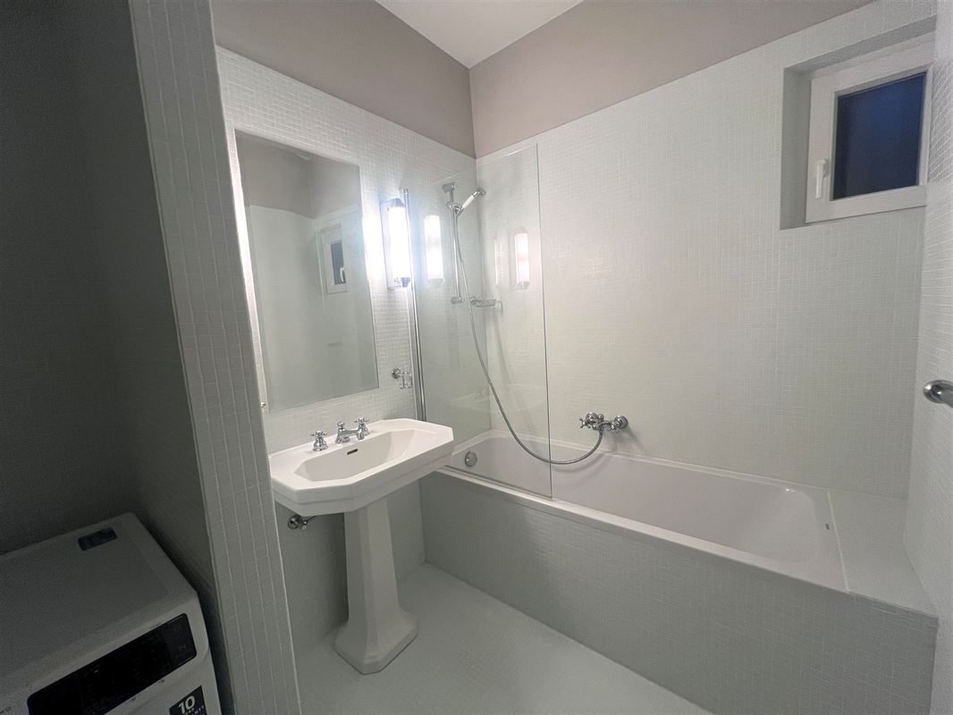 Image 8 : Appartement à 1180 uccle (Belgique) - Prix 1.000 €