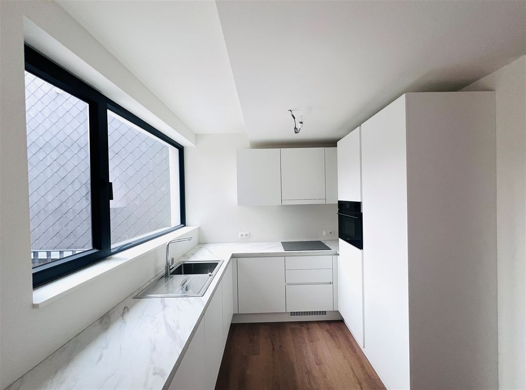 Image 5 : Appartement à 1050 IXELLES (Belgique) - Prix 1.475 €