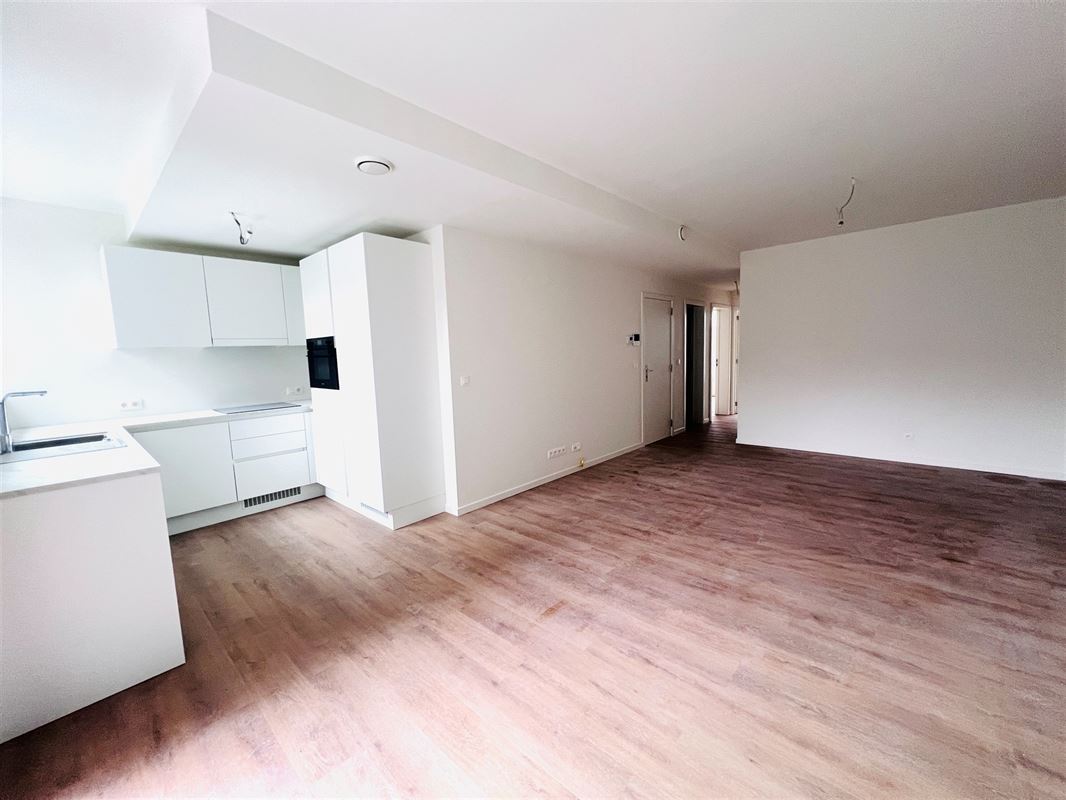Image 6 : Appartement à 1050 IXELLES (Belgique) - Prix 1.475 €