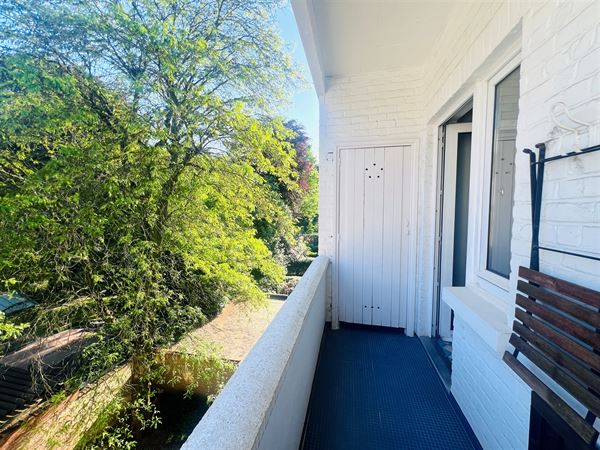 Appartement à 1180 uccle (Belgique) - Prix 1.000 €