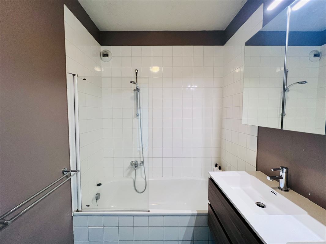 Image 9 : Appartement à 1000 BRUXELLES (Belgique) - Prix 1.100 €