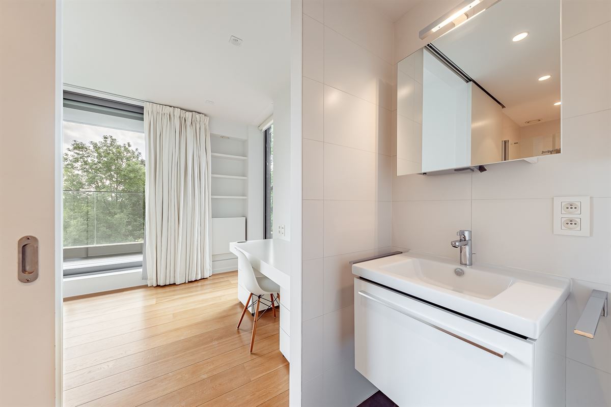 Image 15 : Appartement à 1050 IXELLES (Belgique) - Prix 3.450 €