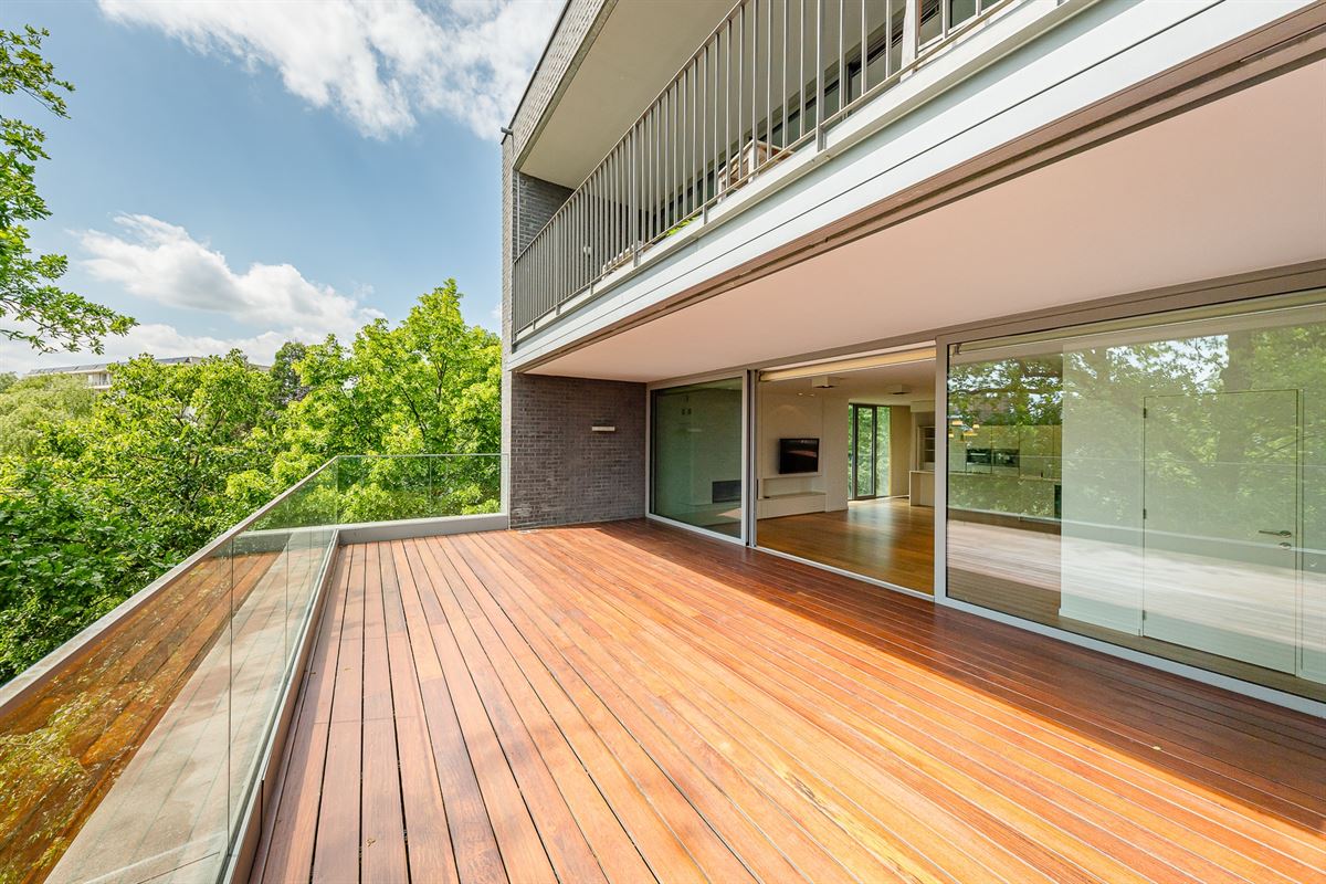 Image 2 : Appartement à 1050 IXELLES (Belgique) - Prix 3.450 €