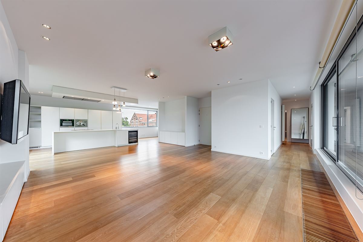 Image 9 : Appartement à 1050 IXELLES (Belgique) - Prix 3.450 €