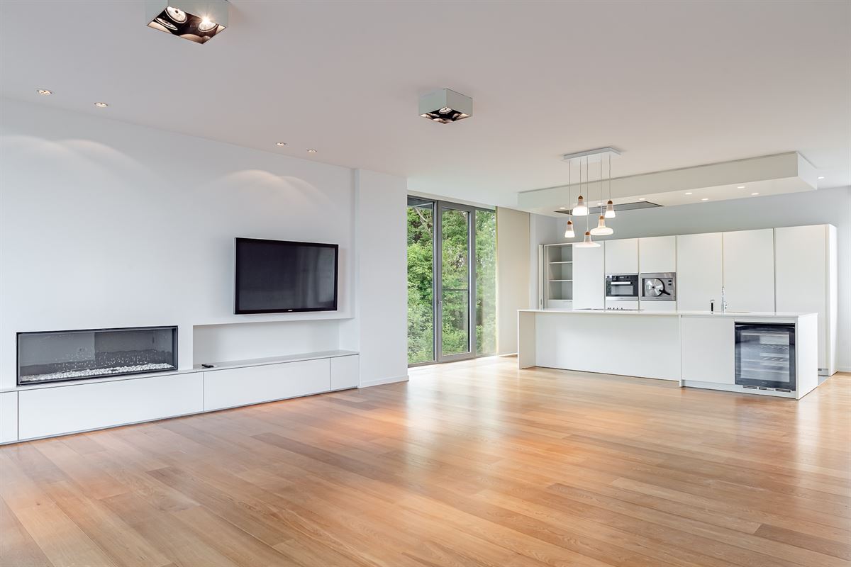 Image 8 : Appartement à 1050 IXELLES (Belgique) - Prix 3.450 €