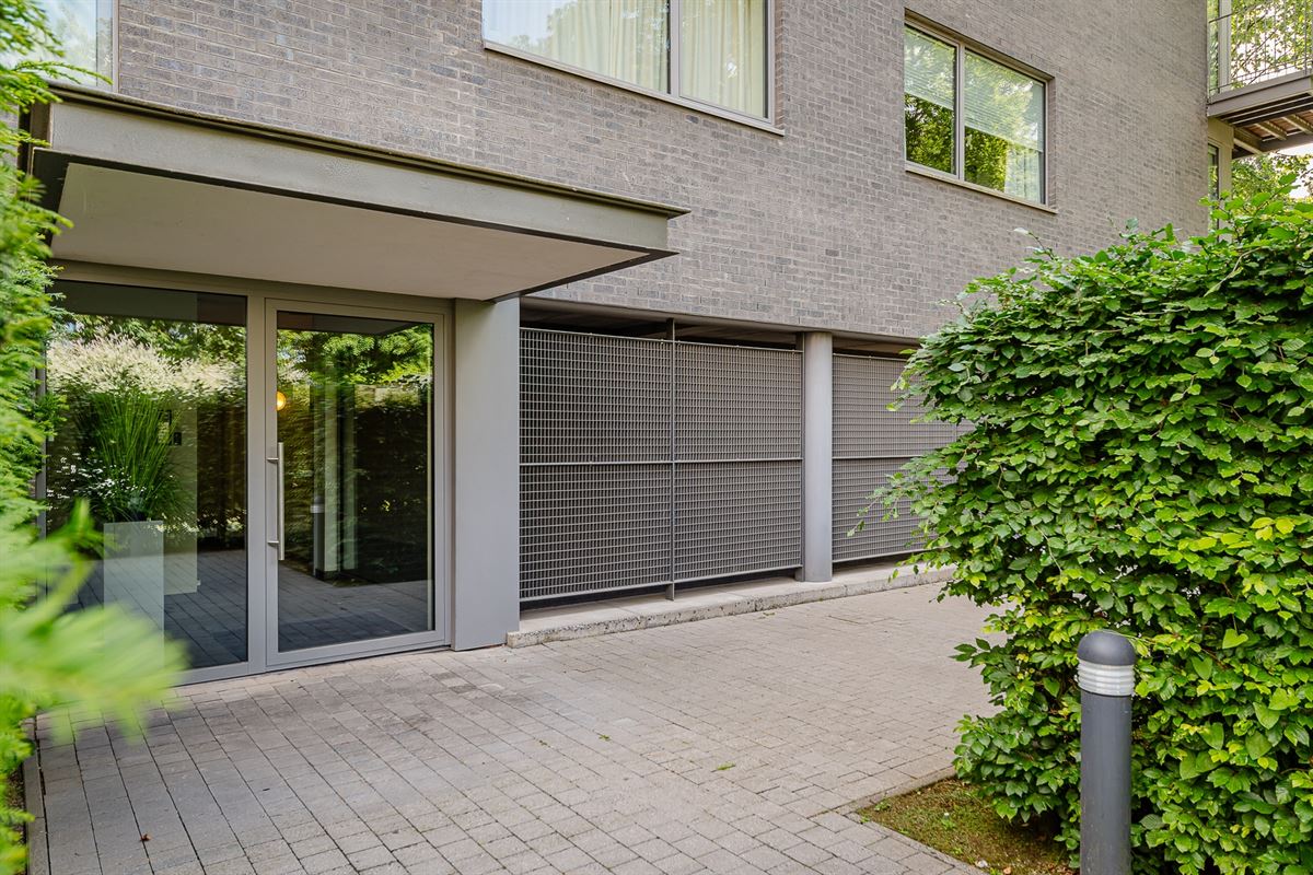 Image 33 : Appartement à 1050 IXELLES (Belgique) - Prix 3.450 €