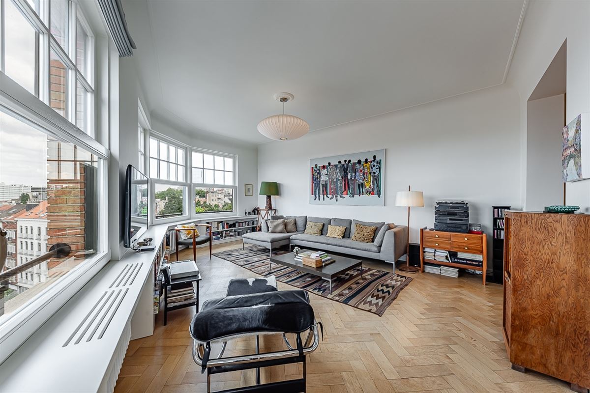 Image 2 : Appartement à 1050 IXELLES (Belgique) - Prix 2.350 €