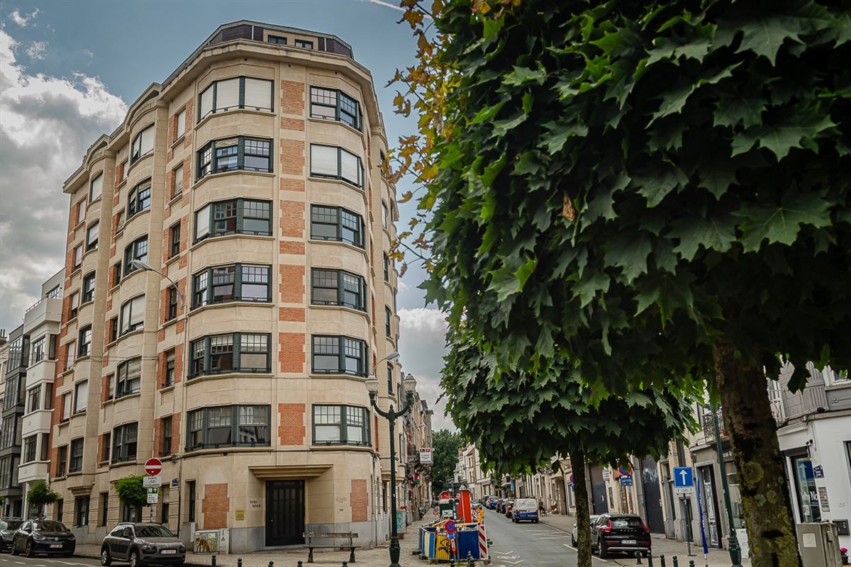 Image 19 : Appartement à 1050 IXELLES (Belgique) - Prix 2.350 €