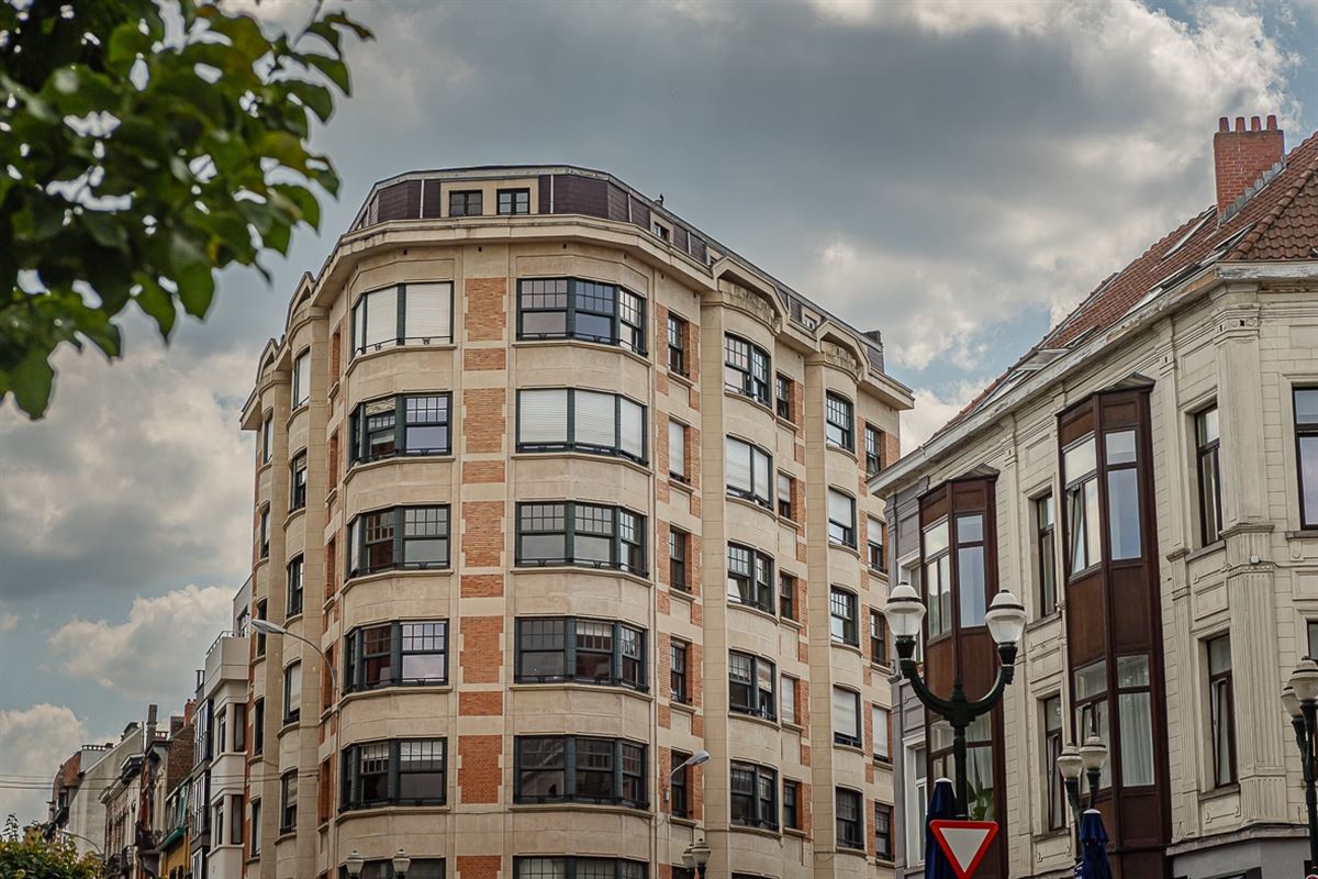 Image 20 : Appartement à 1050 IXELLES (Belgique) - Prix 2.350 €