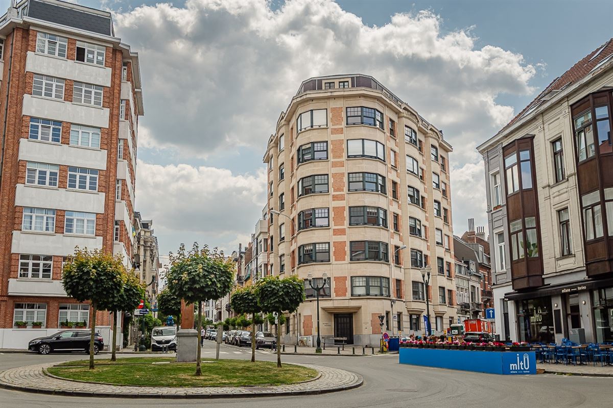 Image 18 : Appartement à 1050 IXELLES (Belgique) - Prix 2.350 €