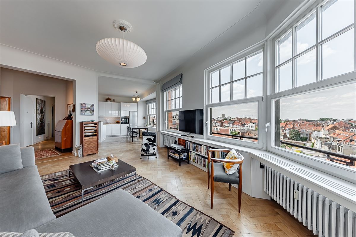 Image 3 : Appartement à 1050 IXELLES (Belgique) - Prix 2.350 €