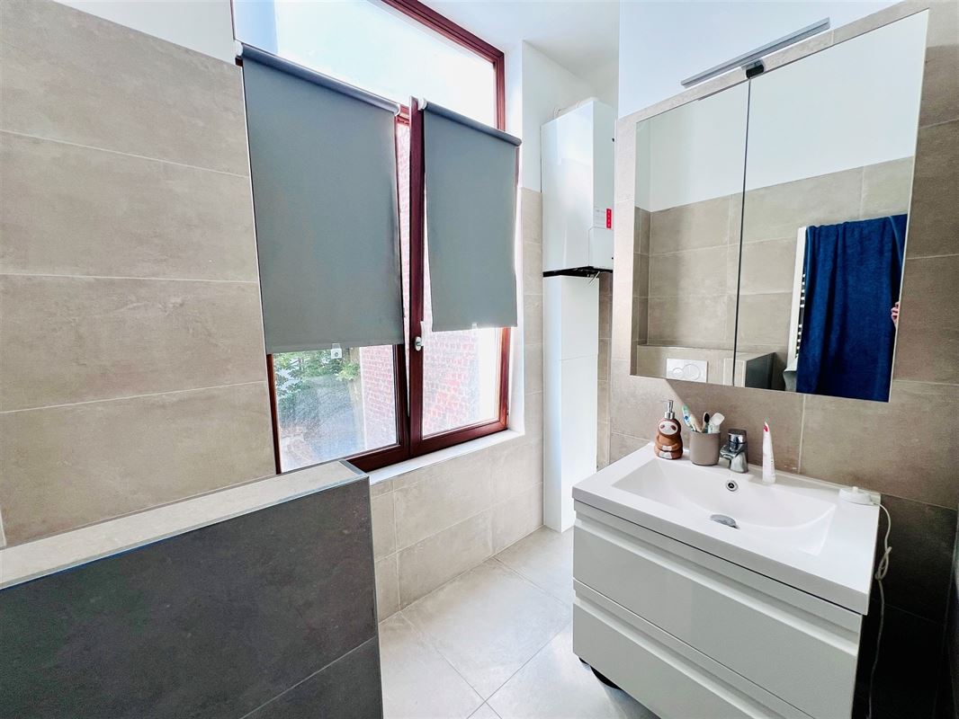 Image 7 : Appartement à 1050 IXELLES (Belgique) - Prix 1.100 €