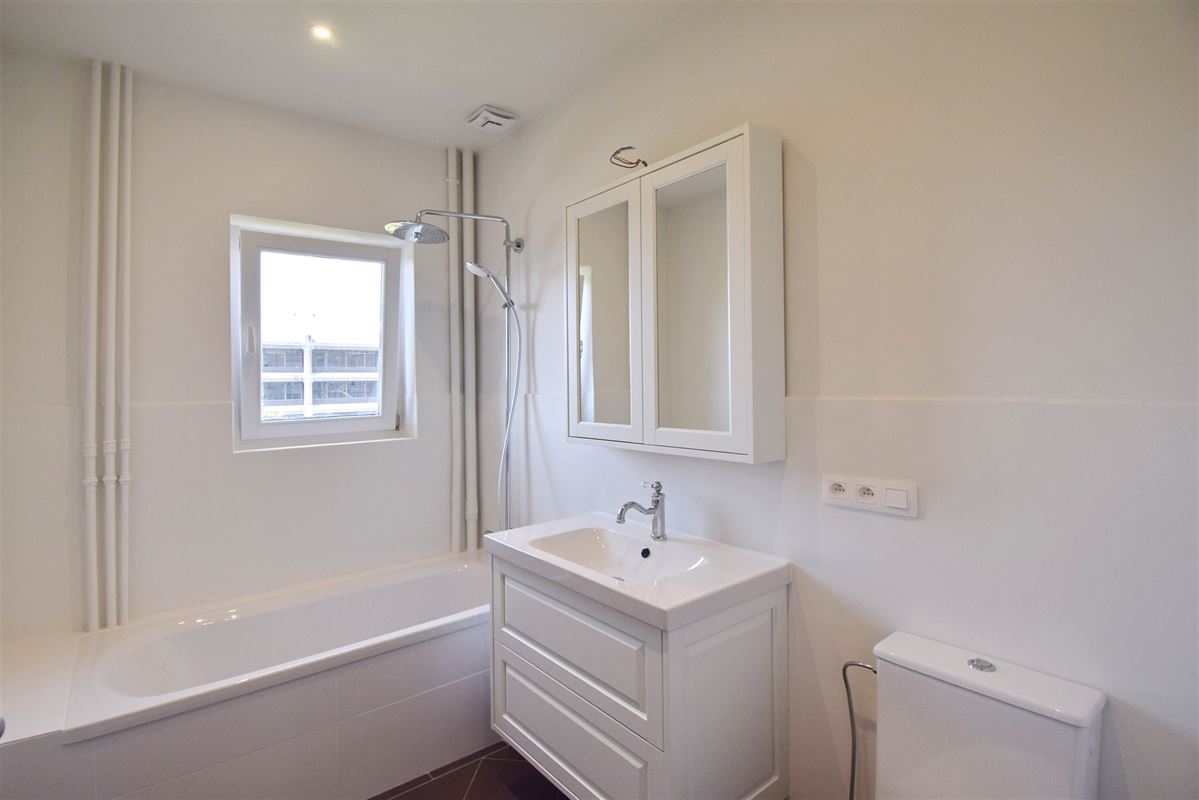 Image 10 : Appartement à 1050 BRUXELLES (Belgique) - Prix 2.150 €