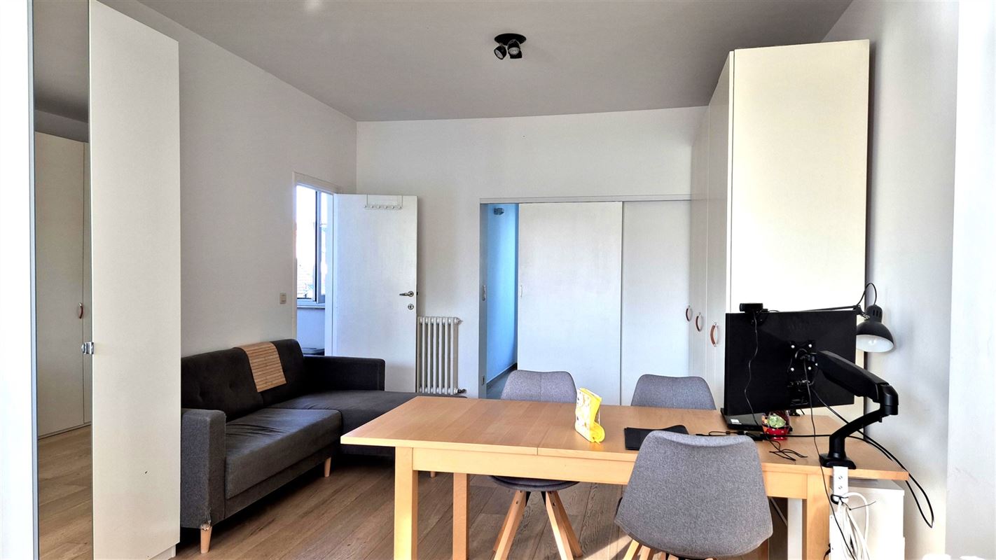 Image 2 : Appartement à 1150 WOLUWE-SAINT-PIERRE (Belgique) - Prix 1.050 €