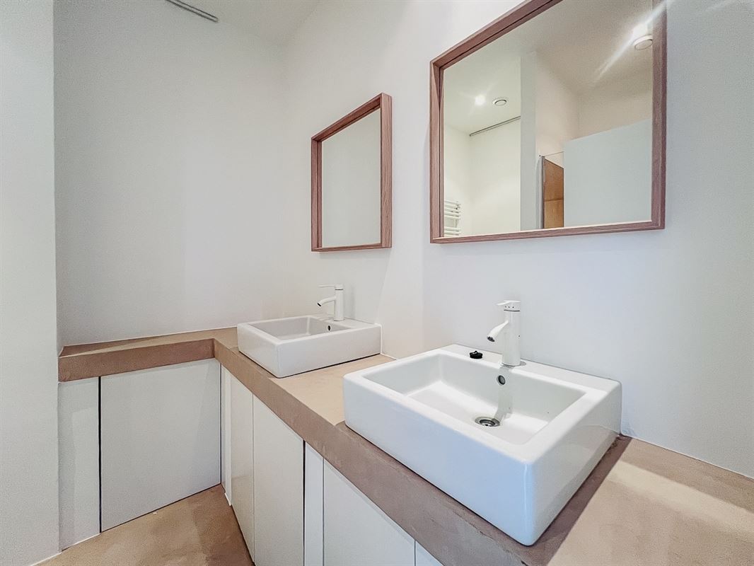 Image 19 : Appartement à 1050 IXELLES (Belgique) - Prix 3.000 €