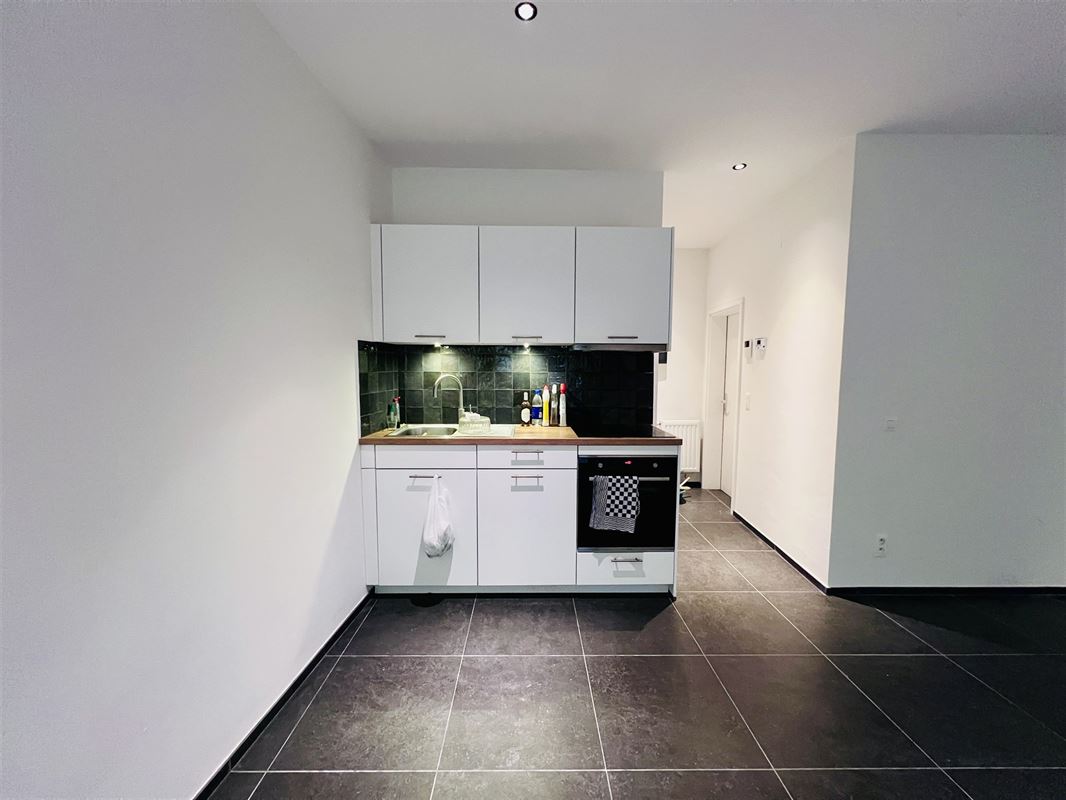 Image 3 : Studio à 1150 WOLUWE-SAINT-PIERRE (Belgique) - Prix 800 €