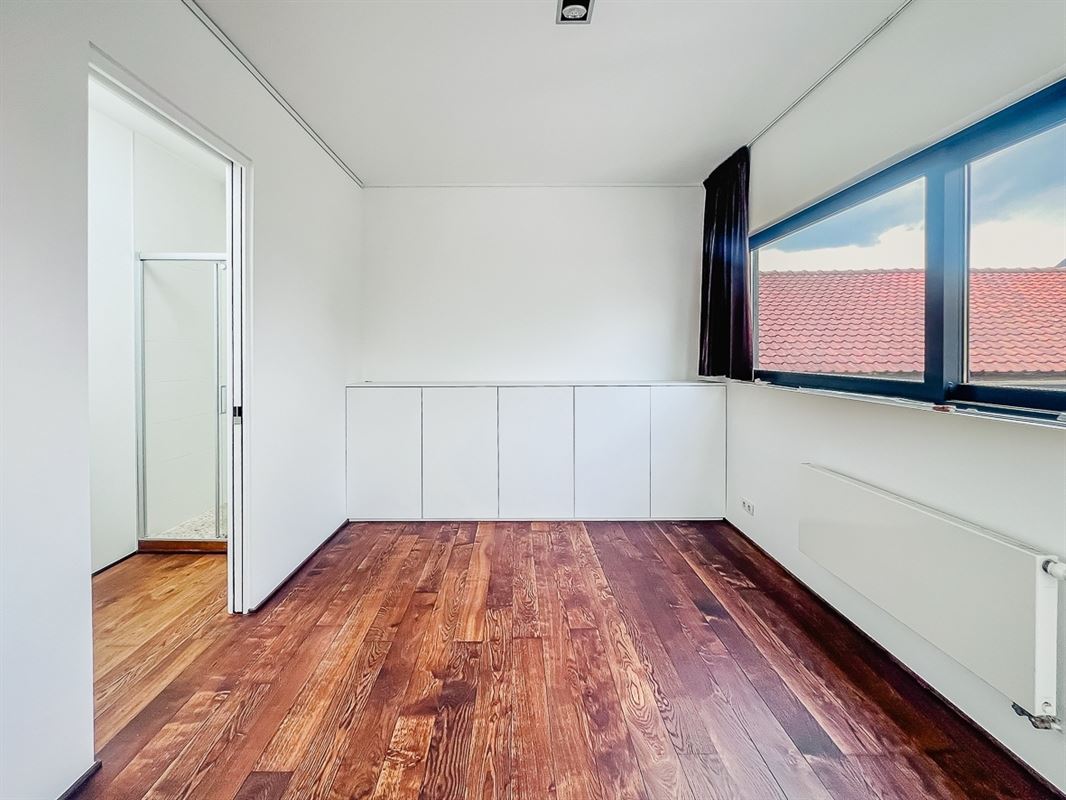 Image 9 : Appartement à 1050 IXELLES (Belgique) - Prix 3.000 €