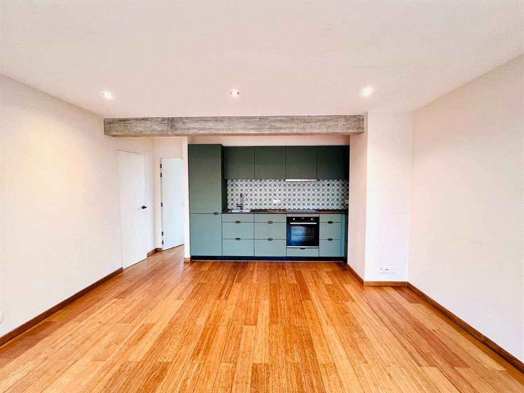 Image 3 : Appartement à 1000 BRUXELLES (Belgique) - Prix 1.225 €