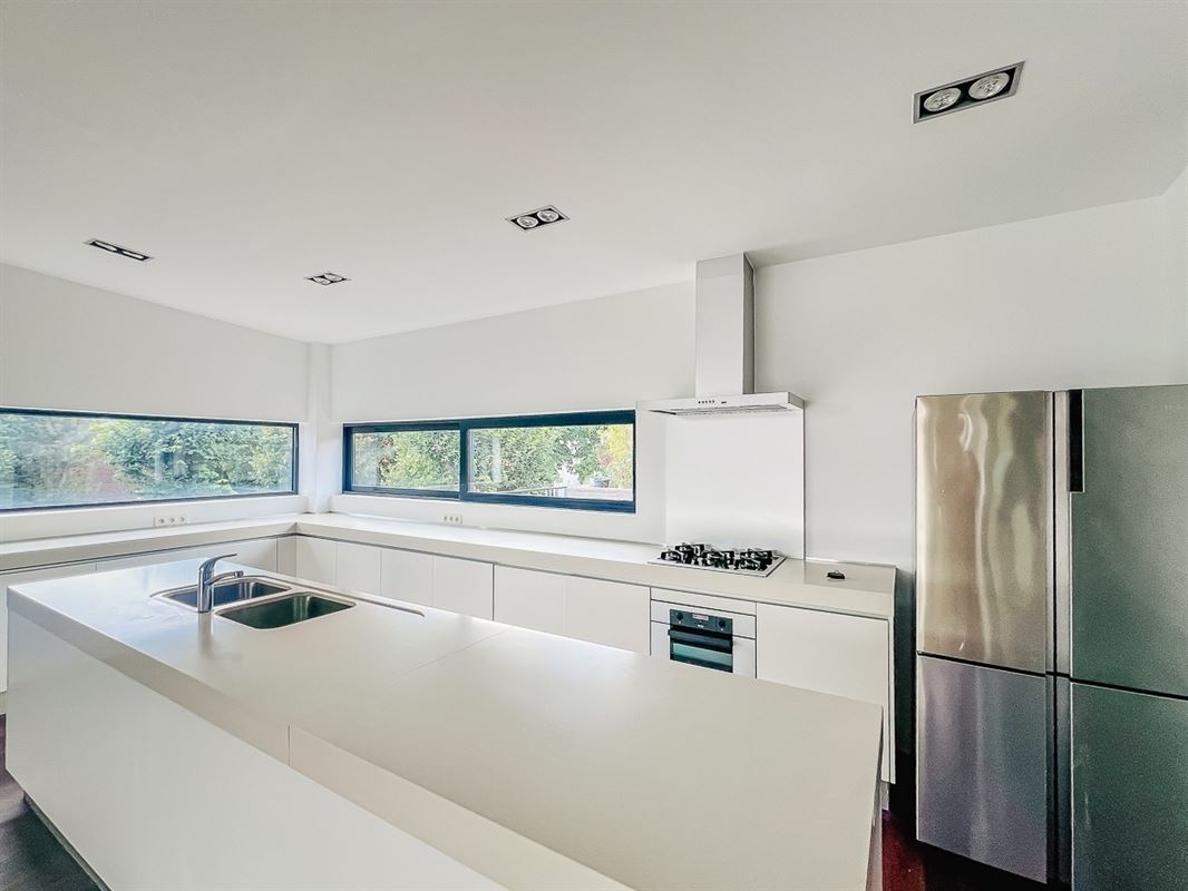 Image 6 : Appartement à 1050 IXELLES (Belgique) - Prix 3.000 €