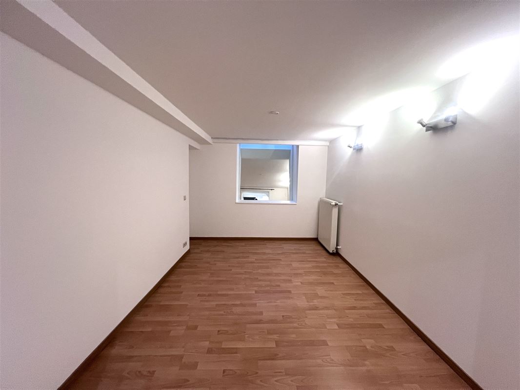 Image 4 : Appartement à 1050 IXELLES (Belgique) - Prix 1.020 €