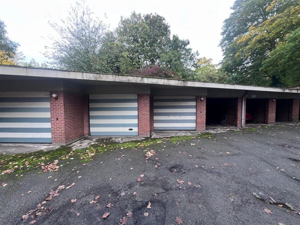 Box extérieur à 1050 IXELLES (Belgique) - Prix 200 €