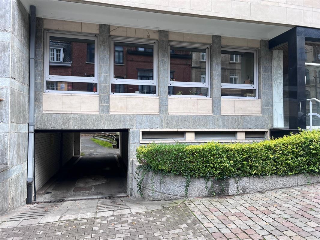 Image 3 : Box extérieur à 1050 IXELLES (Belgique) - Prix 200 €