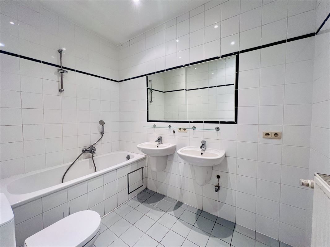 Image 6 : Appartement à 1000 bruxelles (Belgique) - Prix 2.000 €