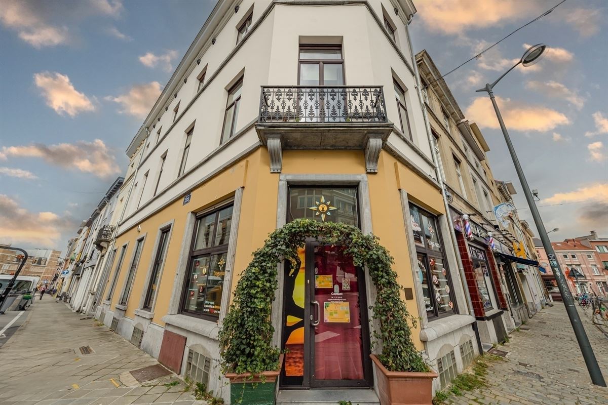 Image 9 : commercial space IN 1050 IXELLES (Belgium) - Price 230.000 €