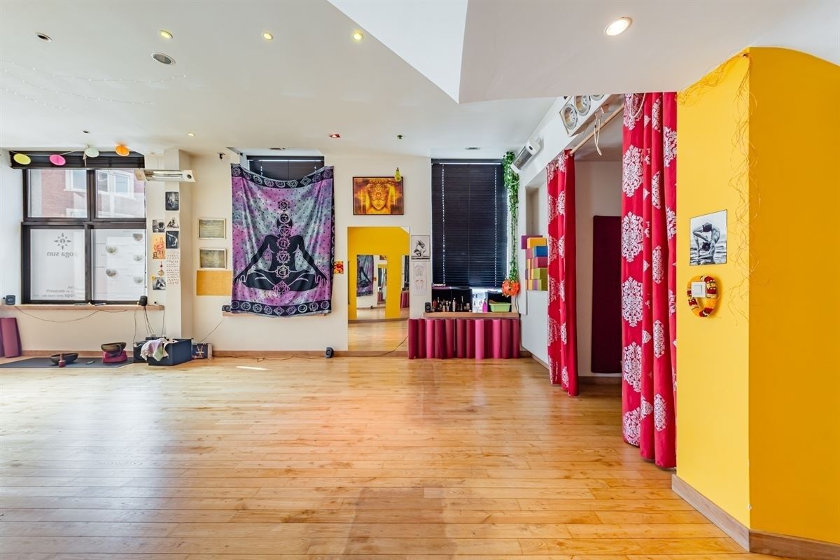 Image 6 : commercial space IN 1050 IXELLES (Belgium) - Price 230.000 €