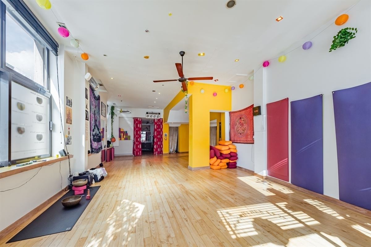 Image 1 : commercial space IN 1050 IXELLES (Belgium) - Price 230.000 €