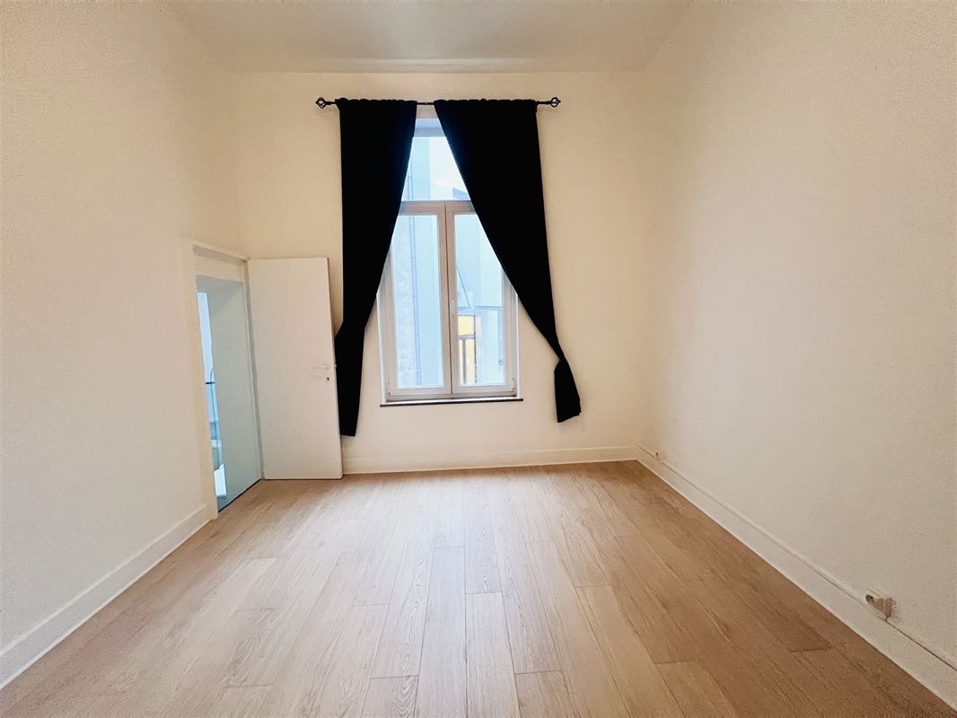 Foto 5 : Appartement te 1060 SAINT-GILLES (België) - Prijs € 900