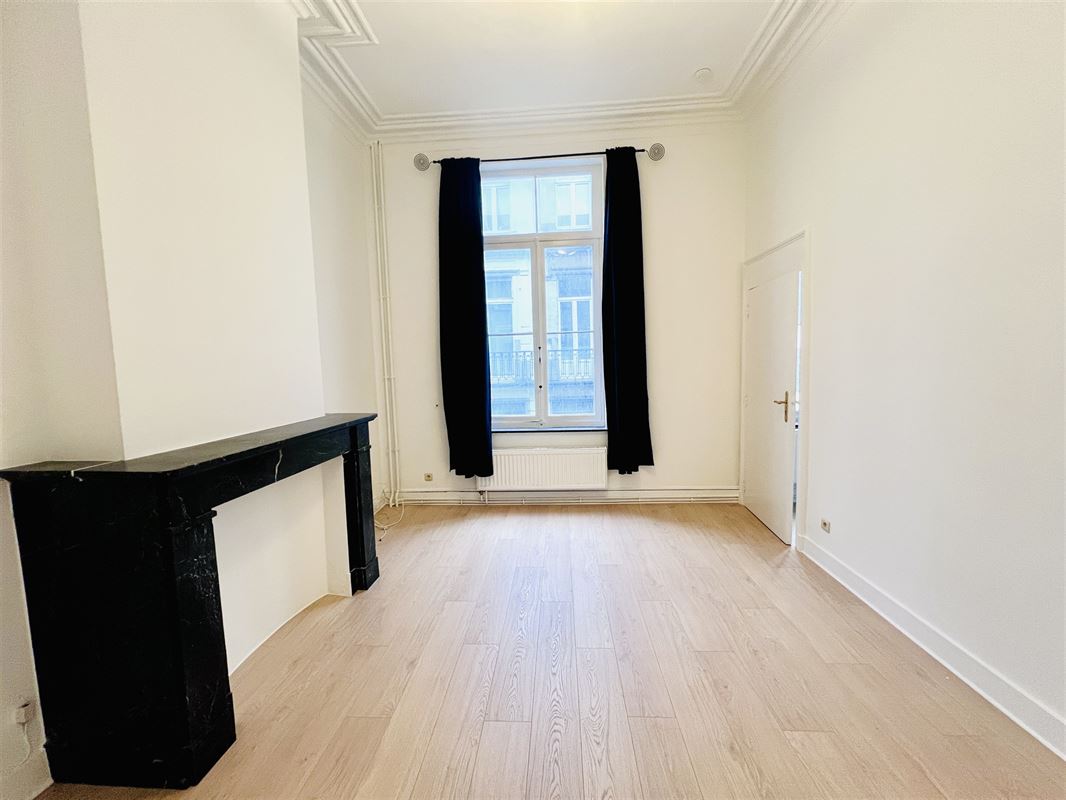 Foto 2 : Appartement te 1060 SAINT-GILLES (België) - Prijs € 900