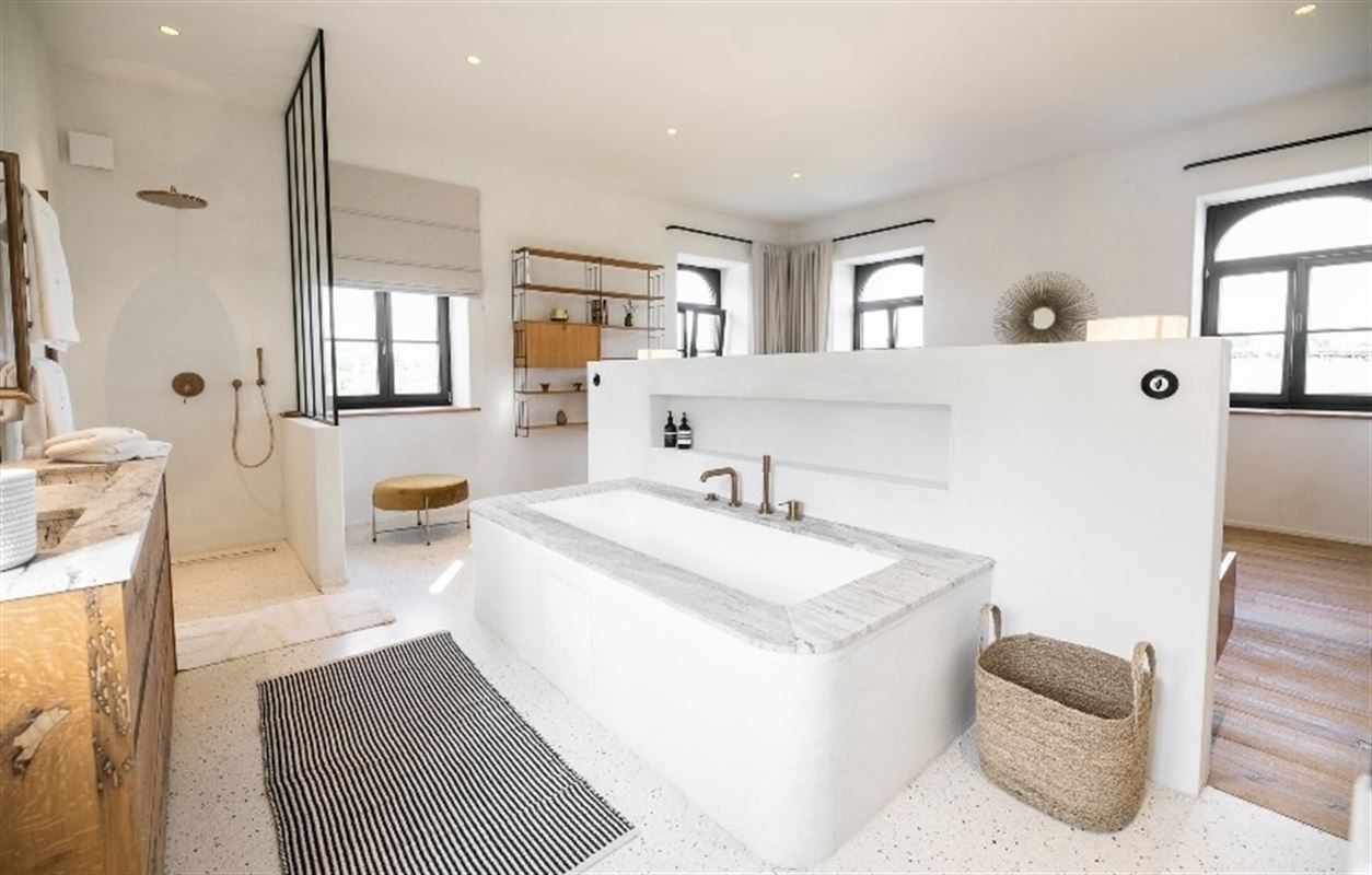 Image 46 : Château à 1640 SINT-GENESIUS-RODE (Belgique) - Prix Prix sur demande