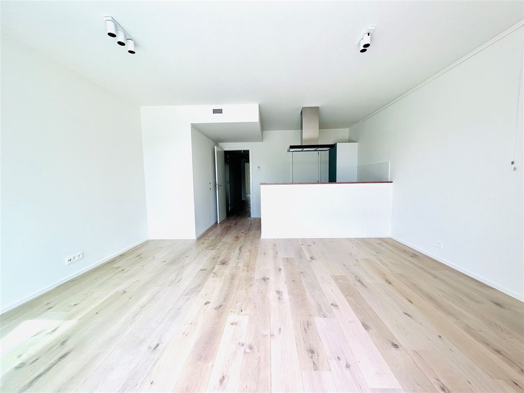 Image 2 : Appartement à 1000 BRUXELLES (Belgique) - Prix 1.275 €