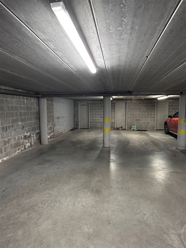 Image 18 : Apartment IN 1180 UCCLE (Belgium) - Price 1.800 &euro;