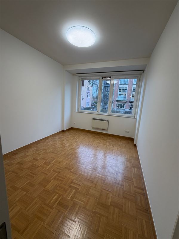 Image 13 : Apartment IN 1180 UCCLE (Belgium) - Price 1.800 &euro;