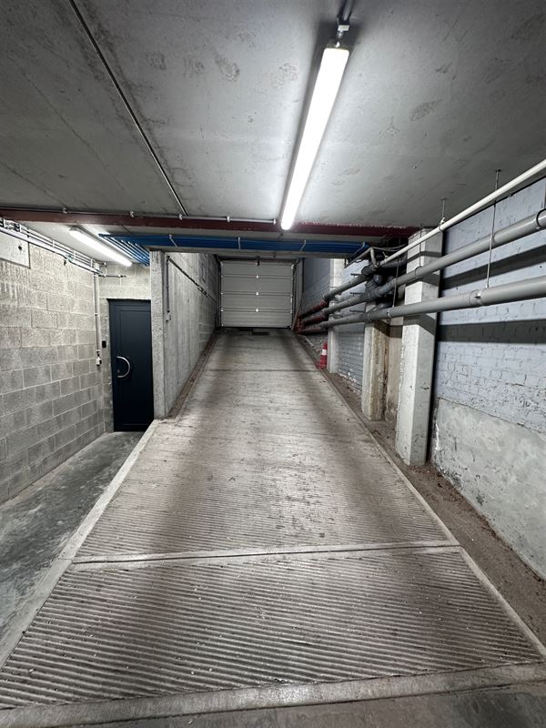 Image 17 : Apartment IN 1180 UCCLE (Belgium) - Price 1.800 &euro;