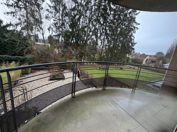 Appartement à 1180 UCCLE (Belgique) - Prix 1.800 &euro;