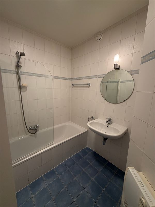 Image 16 : Apartment IN 1180 UCCLE (Belgium) - Price 1.800 &euro;