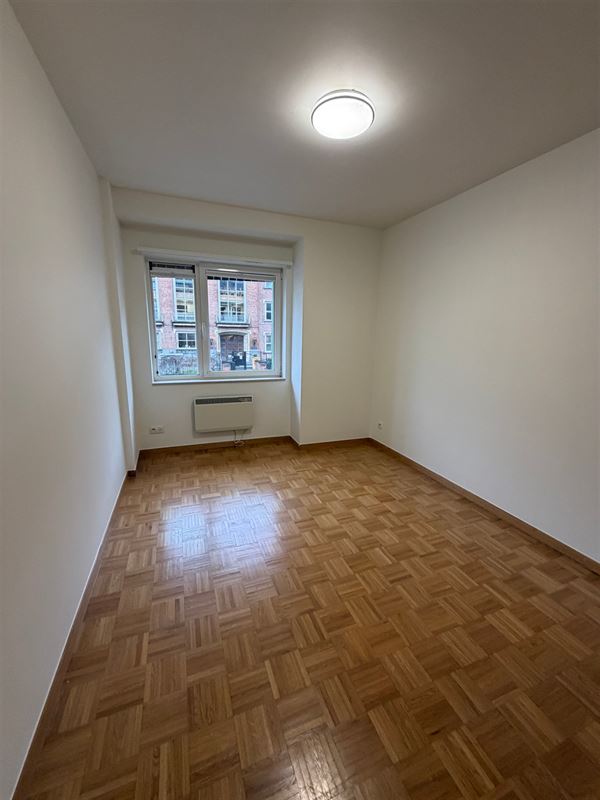 Image 14 : Apartment IN 1180 UCCLE (Belgium) - Price 1.800 &euro;