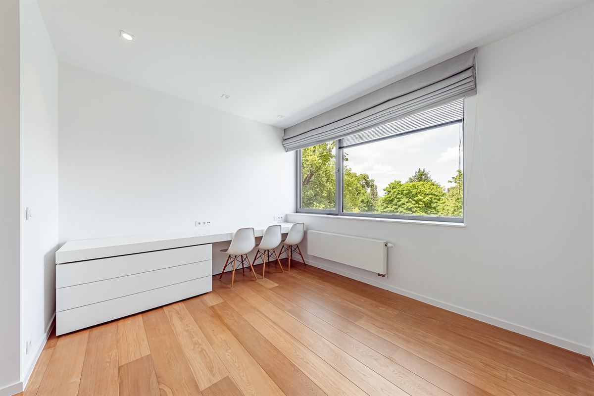 Image 31 : Appartement à 1050 IXELLES (Belgique) - Prix 3.550 &euro;