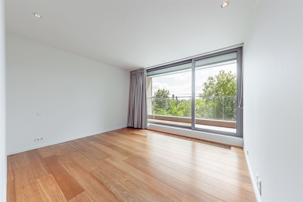 Image 19 : Appartement à 1050 IXELLES (Belgique) - Prix 3.550 &euro;